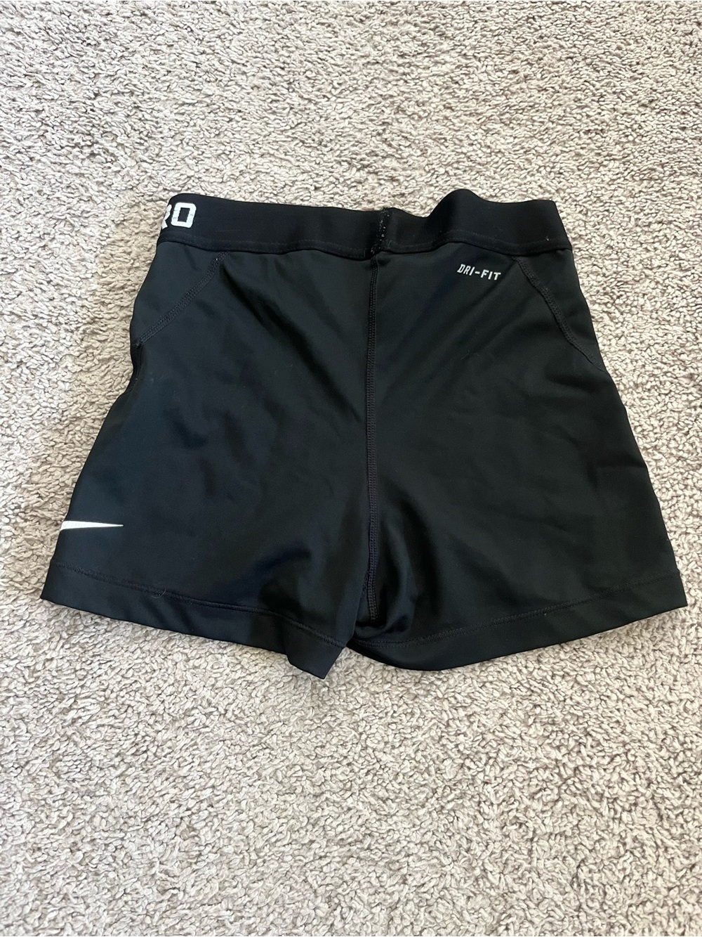 Women’s Nike Pro Shorts - Picture 4 of 5